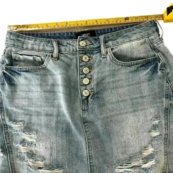 Vervet flying Monkey distressed denim skirt Size Medium - Picture 8 of 10